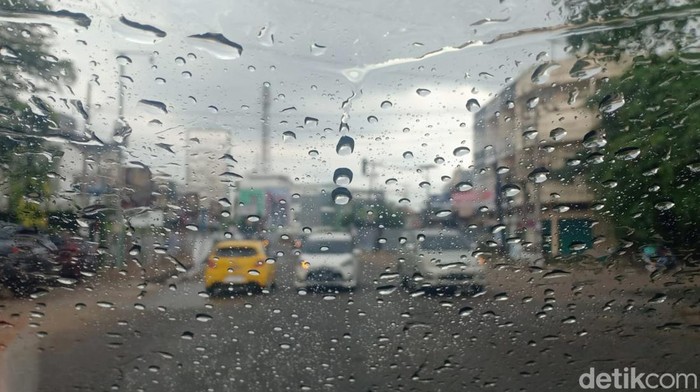 1762234462456-ilustrasi-curah-hujan_169