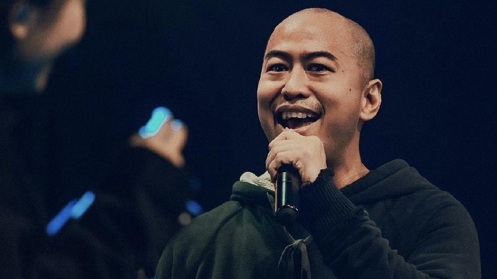 1762234553786-ada-podcast-baru-nih-soal-dunia-maya-di-noice_169