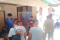 1762255998087-warga-saat-membawa-jenazah-i-wayan-gangsar-menuju-rumah-duka-setelah-ditemukan-meninggal-karena-tenggelam-di-pantai-padangbai--1762250541200_169