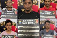 1762320678260-tampang-kelima-pelaku-penganiayaan-pemuda-di-masjid-agung-sibolga-foto-dok-polres-sibolga-1762224539070