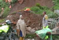 1762342340530-longsor-di-desa-galungan-1762336152271_169