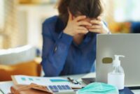 1762493925656-ilustrasi-keuangan-keluarga-karena-corona_169