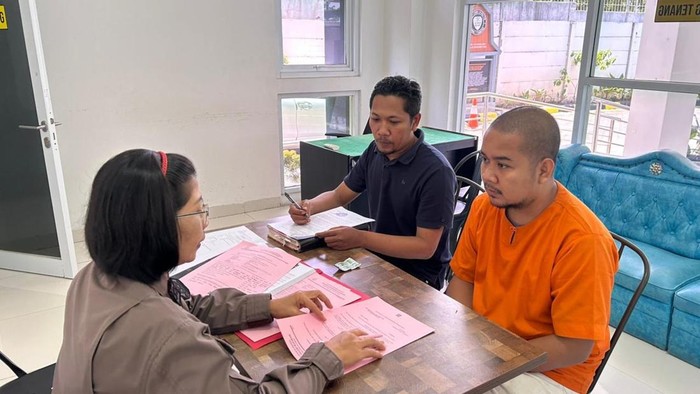 1762515188951-p-21-cor-kekasih-1762508899603_169