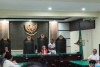 1762515247748-sidang-praperadilan-dengan-pemohon-saiun-alias-sa-dan-nuraini-alias-nu-yang-berlangsung-di-pn-mataram-jumat-7112025-abdurrasyi-1762502569838_169