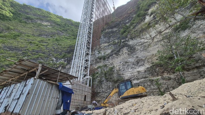 1762622832233-lift-kaca-kelingking-1762607075459_169