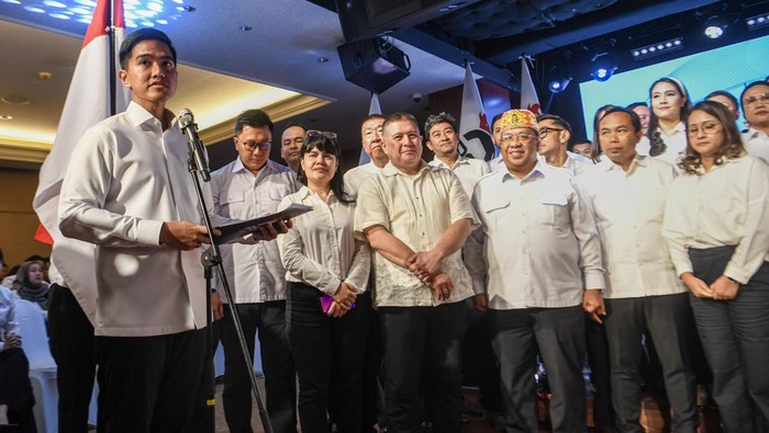 1762666143539-kaesang-pangarep-kukuhkan-pengurus-baru-dpp-psi-20252030-1758890384296_169