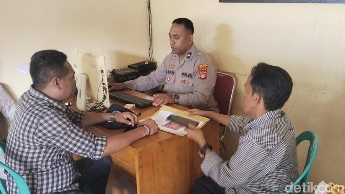 1762688302696-loyalis-wagub-ntb-indah-dhamayanti-putri-umi-dinda-laporkan-akun-facebook-yang-diduga-menghina-umi-dinda-ke-polres-bima-minggu-1762665297529_169