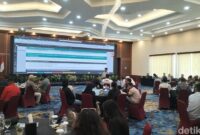 1763055129801-suasana-fgd-penilaian-efektivitas-pengelolaan-kawasan-tnk-tahun-2025-di-labuan-bajo-kamis-13112025-1763037709756_169