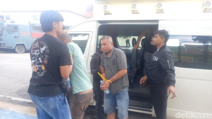 1763119969510-penganiaya-polisi-1763098851657_169