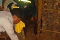 1763119980195-polisi-melakukan-olah-tkp-pembunuhan-bayi-yang-baru-dilahirkan-di-dusun-ii-desa-netemnanu-selatan-kecamatan-amfoang-timur-kabu-1763022821483_169