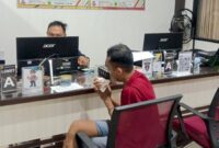 1763227581352-trimendus-naitias-korban-pembacokan-di-rss-oesapa-kecamatan-kelapa-lima-saat-membuat-laporan-polisi-di-polresta-kupang-kota-sa-1763215380893