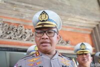 1763357589428-dirlantas-polda-bali-kombes-turmudi-seusai-apel-operasi-zebra-2025-di-kantornya-senin-17112025-aryo-mahendrodetikbali-1763346361901_169