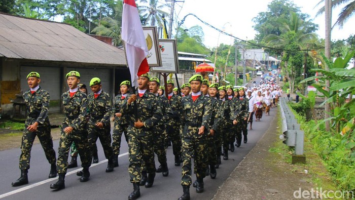 1763960746001-pasukan-napak-tilas-tiba-dan-ikut-upacara-peringatan-hari-puputan-margarana-di-monumen-taman-pujaan-bangsa-desa-marga-tabanan--1763893179996_169