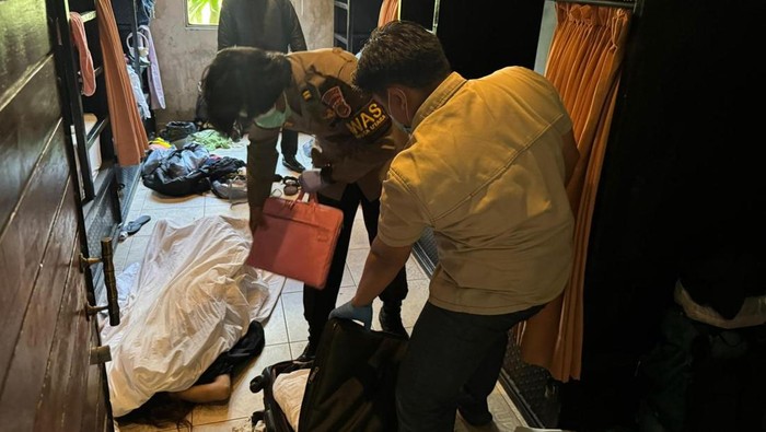 1763982329836-turis-china-ditemukan-tewas-diduga-akibat-keracunan-di-clandestino-hostel-jalan-kayu-tulang-desa-canggu-kecamatan-kuta-utara-b-1763698884137_169