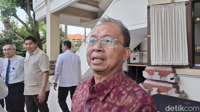 1764003908288-gubernur-koster-1763988314604_169