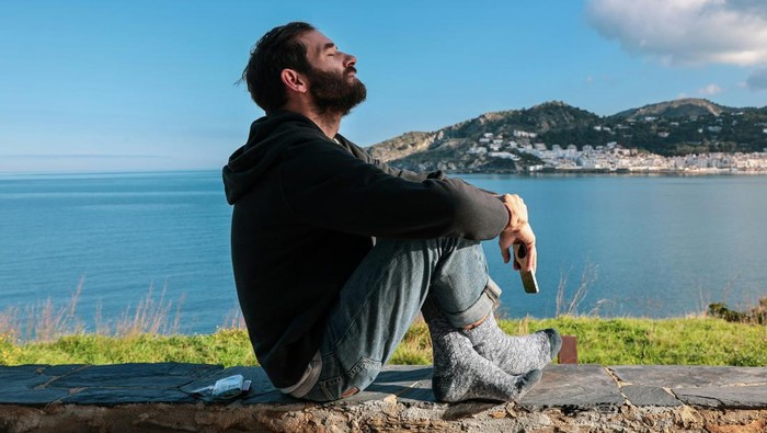 1764025486483-ramalan-zodiak-hari-ini-15-november-2025-waktunya-scorpio-me-time-total-1763173422287_169