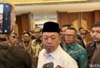 1764155150846-menteri-atrbpn-nusron-wahid-saat-diwawancarai-sesuai-menghadiri-munas-maski-di-sanur-denpasar-25112025-1764119457505_169