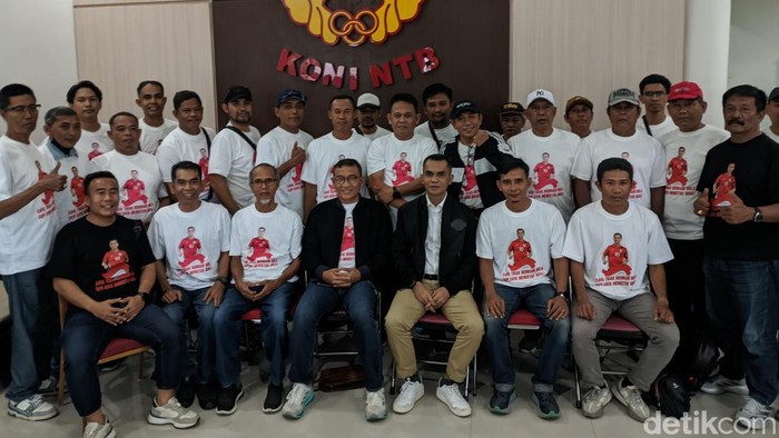 1764435905189-ketua-dpd-knpi-ntb-baihaqi-resmi-mendaftar-sebagai-calon-ketua-asprov-pssi-2025-2030-di-mataram-sabtu-29112025-foto-ahmad-viqi-1764431344192_169