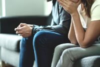 1764587158456-ilustrasi-selingkuh_169