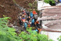 1764651943025-tanah-longsor-di-denpasar-1_169