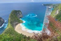 1764651949412-proyek-lift-di-tebing-curam-pantai-kelingking-nusa-penida-klungkung-bali-foto-dok-istimewa-1761904862189_169
