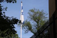 1764651957437-bendera-israel-di-stockholm-swedia-tom-littlereuters-1749986237406_169