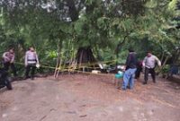 1764673541450-lokasi-penemuan-amunisi-mortir-dipasangi-garis-polisi-di-kelurahan-kefamenanu-tengah-kecamatan-kota-kefamenanu-kabupaten-ttu-n-1764657628647_43