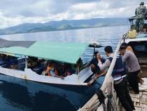 1764760022577-pencarian-satu-pemancing-yang-hilang-seusai-perahu-tenggelam-dihantam-ombak-tinggi-di-perairan-langgudu-kabupaten-bima-ntb-rab-1764741564183_43