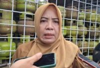 1764781576467-kepala-bidang-bapokting-disdag-mataram-sri-wahyunida-saat-diwawancarai-seusai-sidak-ke-sejumlah-agen-lpg-selasa-1692025-nathea-1758014493537_43
