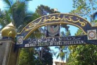 1764824758631-gapura-desa-pegayaman_43