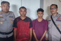 1764932769798-dua-pembeli-sapi-dengan-uang-mainan-yakni-semy-kake-dan-rofintus-tode-diamankan-di-polres-tts-ntt-kamis-4122025-1764915869884_43