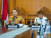 1764954333323-bupati-wayan-adi-arnawa-menerima-kunjungan-resmi-wali-kota-surabaya-eri-cahyadi-di-ruang-nayaka-gosana-puspem-badung-jumat-512-1764946041411_43