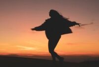 1764975880237-ramalan-zodiak-minggu-ini-27-oktober-2-november-2025-virgo-melepas-banyak-hal-1761540186170_43