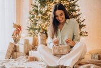 1765170340235-ilustrasi-kado-natal-tahun-baru-1_43