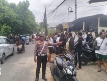 1765191930151-polisi-melakukan-olah-tkp-kecelakaan-yang-menewaskan-seorang-ayah-dan-dua-anaknya-di-jalan-goa-gong-desa-ungasan-kuta-selatan--1764663839755_43