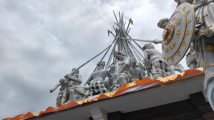 1765213533134-patung-mekotek-di-desa-wisata-munggu-kecamatan-mengwi-badung-foto-agus-ekadetikbali-1763024908173_169