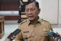 1765213536629-bupati-buleleng-i-nyoman-sutjidra-saat-ditemui-seusai-pemaparan-rancangan-awal-rpjmd-2025-2029-di-ruang-rapat-gabungan-dprd-bu-1765196083796_43