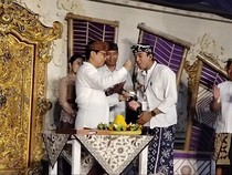 1765235063696-bupati-badung-i-wayan-adi-arnawa-menghadiri-acara-hut-ke-55-stt-ersanya-sudira-jaya-di-balai-banjar-perarudan-desa-jimbaran-mi-1765189802589_43