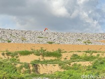 1765299917334-kondisi-terkini-tpa-suwung-di-denpasar-selasa-9122025-1765286828377_43