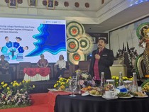 1765321464511-rektor-uhn-igb-sugriwa-i-gusti-ngurah-sudiana-memaparkan-program-kampusnya-dalam-media-gathering-selasa-9122025-ni-komang-ayu--1765274557698_43