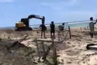 1765343133508-tangkapan-layar-video-warga-geruduk-aktivitas-penambangan-hotel-di-pantai-serangan-lombok-tengah-dokumentasi-warga-1765256715697_169