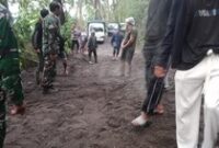 1765364731402-penanganan-longsor-di-jalur-kintamani-trunyan-selasa-9122025-1765358376712_43