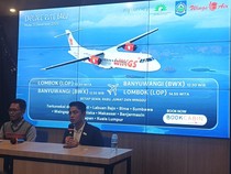 1765386307590-corporate-communications-strategic-lion-air-group-danang-mandala-prihantoro-bersama-gm-bandara-internasional-lombok-aidhil-phi-1765382342417_43
