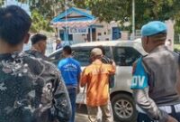 1765451125332-reka-ulang-kasus-pembakaran-kantor-inspektorat-kabupaten-bima-ntb-yang-melibatkan-eks-kades-poja-kecamatan-sape-pada-kamis-111-1765442925576_43