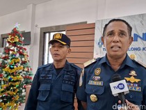 1765472714961-kepala-ksop-kelas-iii-kupang-simon-baon-saat-ditemui-di-pelabuhan-tenau-kota-kupang-ntt-kamis-111212025-1765468454100_43