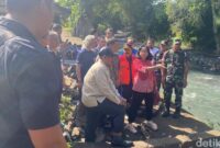 1765537541976-wakil-bupati-karangasem-bersama-komisi-x-dpr-ri-dan-bpbd-karangasem-mengunjungi-smpn-3-manggis-yang-terdampak-banjir-jumat-121-1765522650518_169