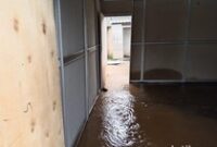 1765623886715-huntara-korban-erupsi-gunung-lewotobi-laki-laki-di-flores-timur-kembali-terendam-banjir-sabtu-13122025-1765623388161_43