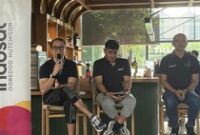 1765623891188-indosat-menggelar-media-update-persiapan-jaringan-menjelang-libur-nataru-di-denpasar-bali-sabtu-13122025-foto-rizki-setyodetik-1765613205631_43