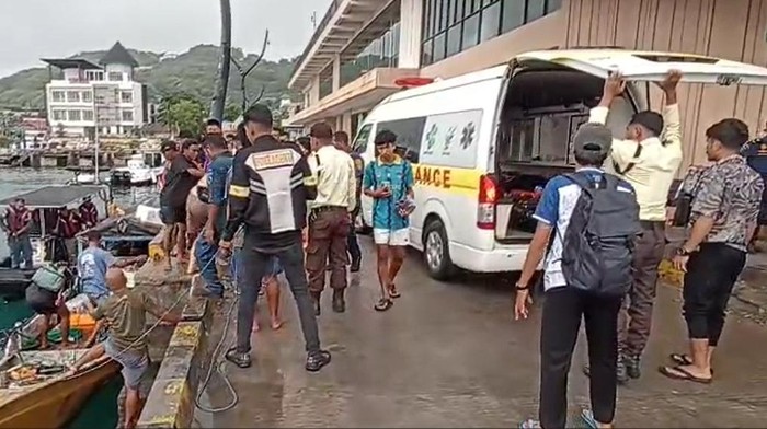 1765623892949-proses-evaluasi-penumpang-speedboat-meledak-di-pelabuhan-marina-labuan-bajo-manggarai-barat-ntt-sabtu-13122025-foto-dok-istime-1765605805726_169