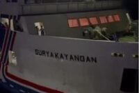 1765645508021-kmp-surya-kayangan-mati-mesin-saat-penyeberangan-dari-pelabuhan-kayangan-menuju-poto-tano-sabtu-malam-13122025-1765636842703_43
